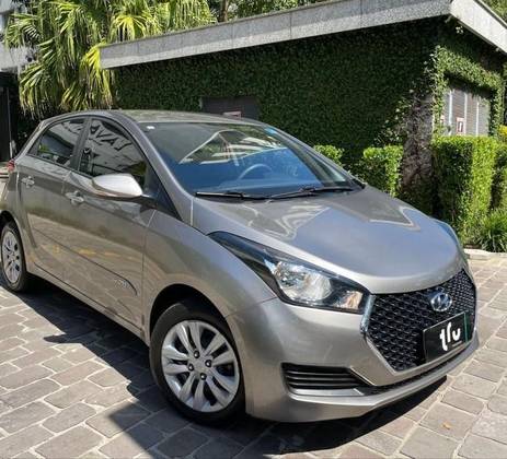 HYUNDAI HB20 1.0 COMFORT PLUS 12V FLEX 4P MANUAL HYUNDAI HB20 1.0 COMFORT PLUS 12V FLEX 4P MANUAL
